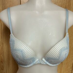 Victoria’s Secret Blue & White Lace Detail Dream Angels Push Up Bra Size 34C